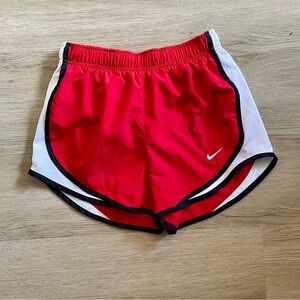 Women’s XS Nike shorts ❤️🖤
